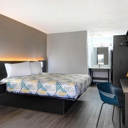 Studio 6 Meridian, Ms Bonita Lakes Экстерьер фото