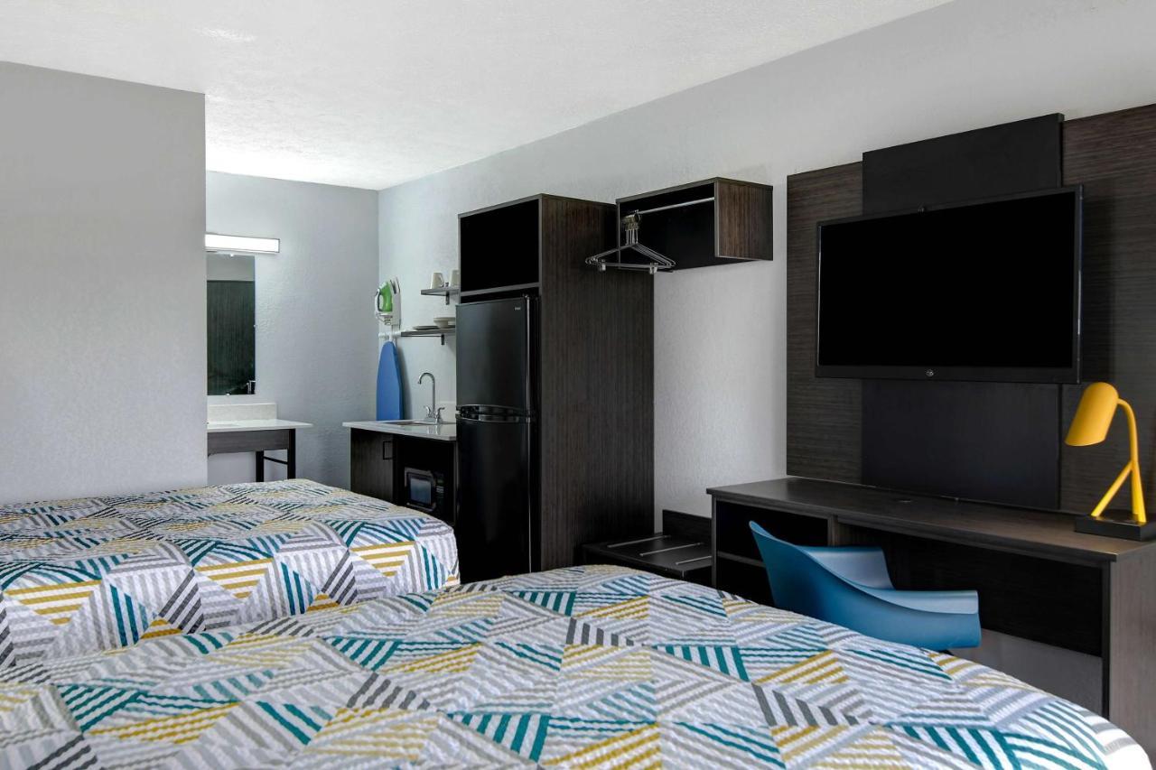 Studio 6 Meridian, Ms Bonita Lakes Экстерьер фото